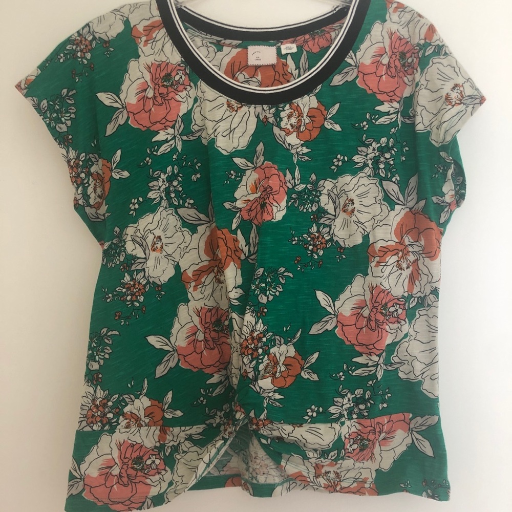 Anthropologie printed, knot tshirt